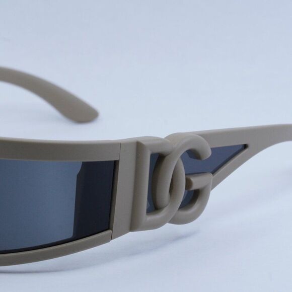 🕶️ New Dolce & Gabbana DG6198 329287 Sunglasses - Rubberized Beige Frame - Picture 3 of 10